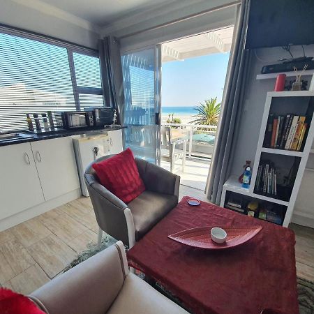 Atlantic Studio - Compact Unit With Sea Views 梅尔克博斯特兰 外观 照片