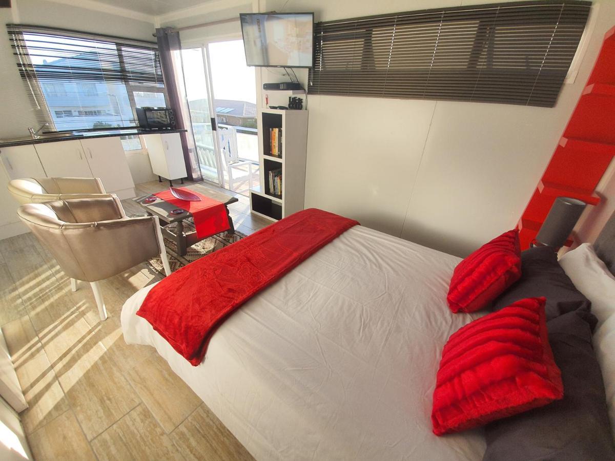 Atlantic Studio - Compact Unit With Sea Views 梅尔克博斯特兰 外观 照片