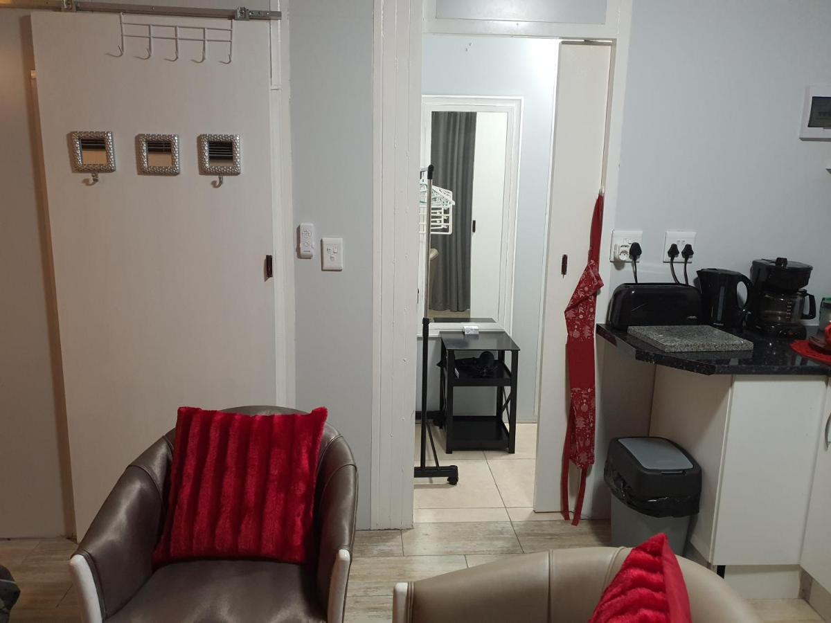 Atlantic Studio - Compact Unit With Sea Views 梅尔克博斯特兰 外观 照片
