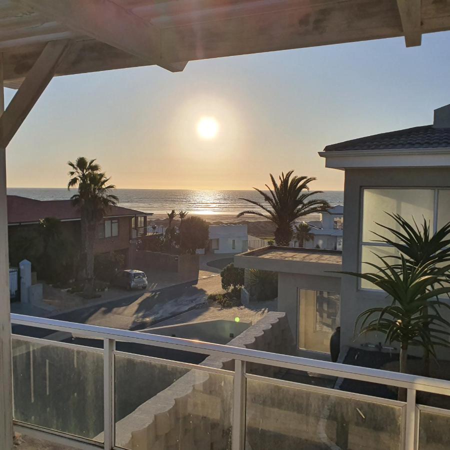 Atlantic Studio - Compact Unit With Sea Views 梅尔克博斯特兰 外观 照片